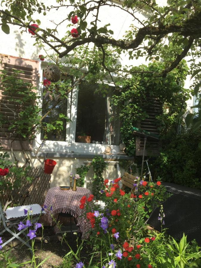 Vintage-mansarde Uber Wilden Garten Homestay *